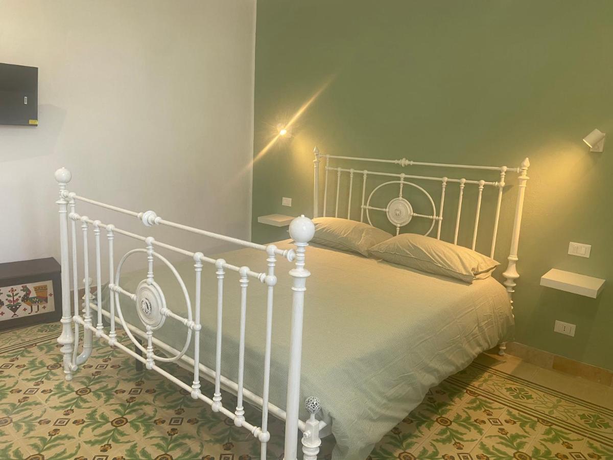 Апартаменты Bradamante Little Tower Трапани Экстерьер фото